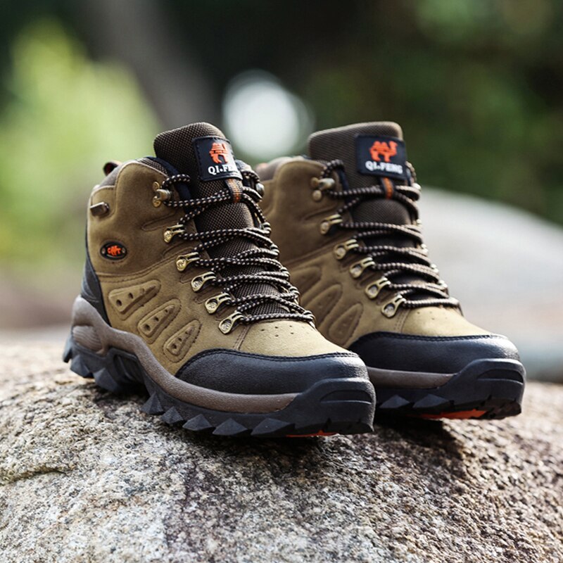 Men's and  Women's Waterproof Walking Climbing Hiking Boots